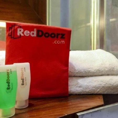 Reddoorz Plus @ Karet Setiabudi Jakarta Eksteriør bilde