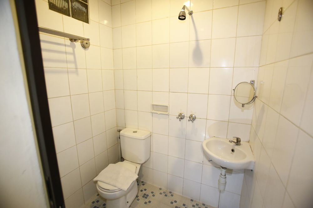 Reddoorz Plus @ Karet Setiabudi Jakarta Eksteriør bilde