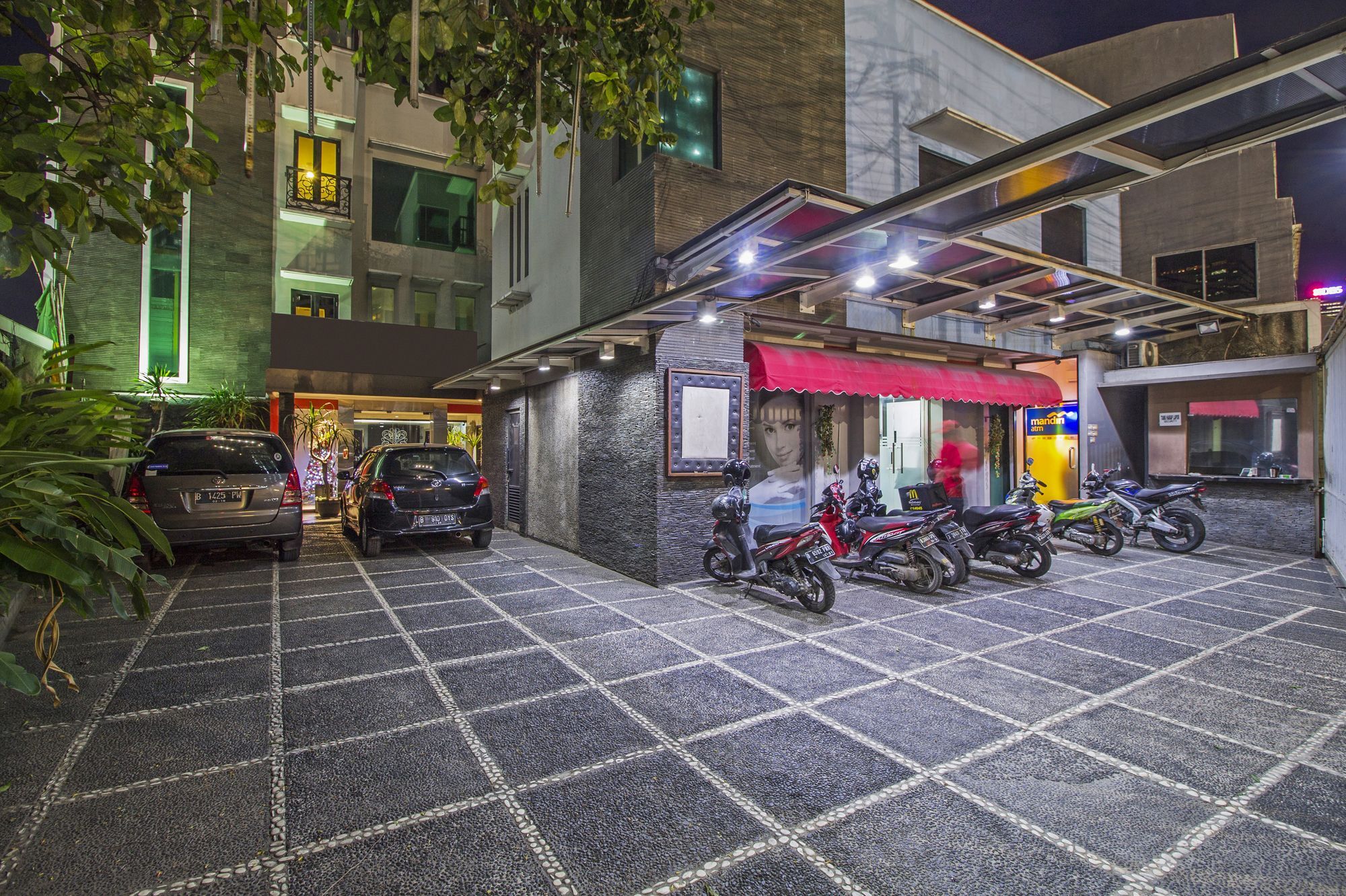 Reddoorz Plus @ Karet Setiabudi Jakarta Eksteriør bilde